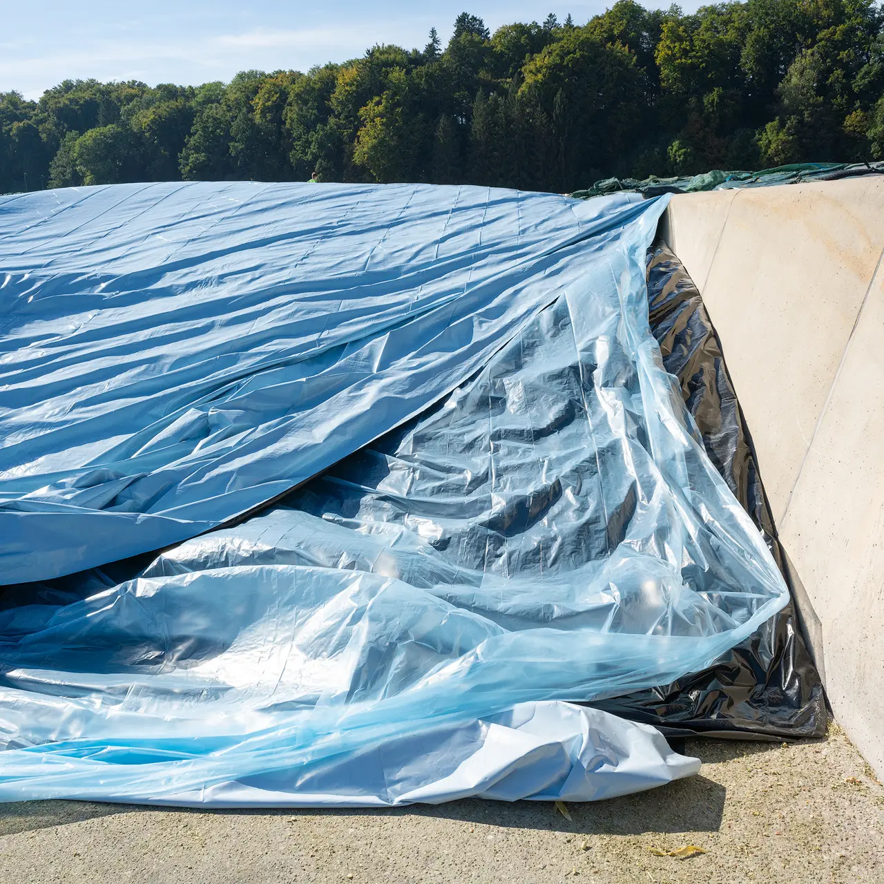 blaue-silofolie-boeck boeck-abdeck-und-unterfolie